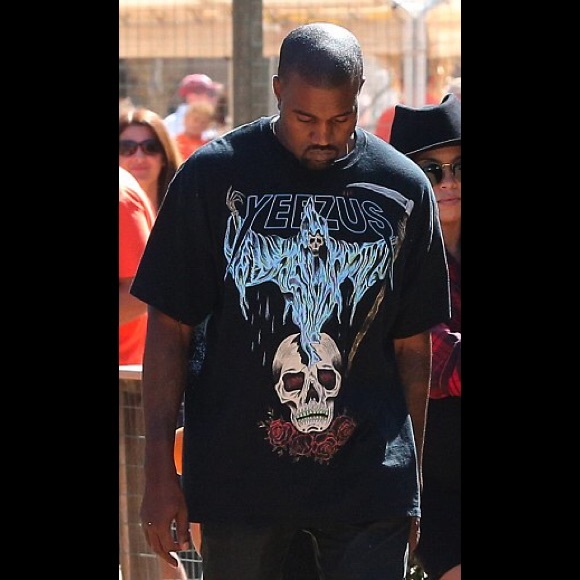 Yeezy Unisex Official Tour Size Small - Picture 3 of 6